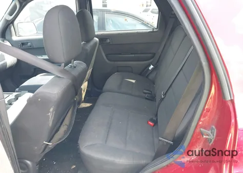 2010 Ford Escape Xlt from USA, damaged, VIN 1FMCU0D72AKD44178